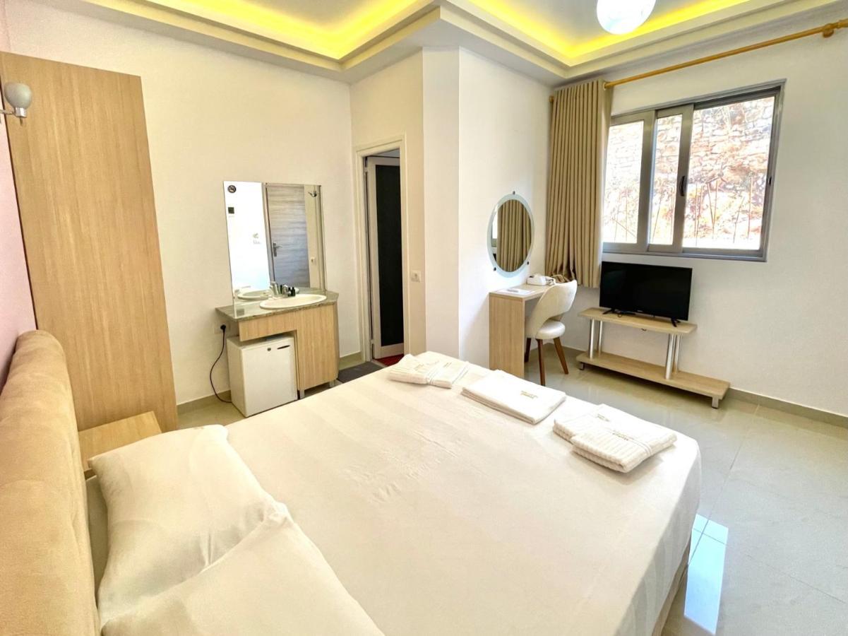 The City Gate Hotel Саранда Екстер'єр фото