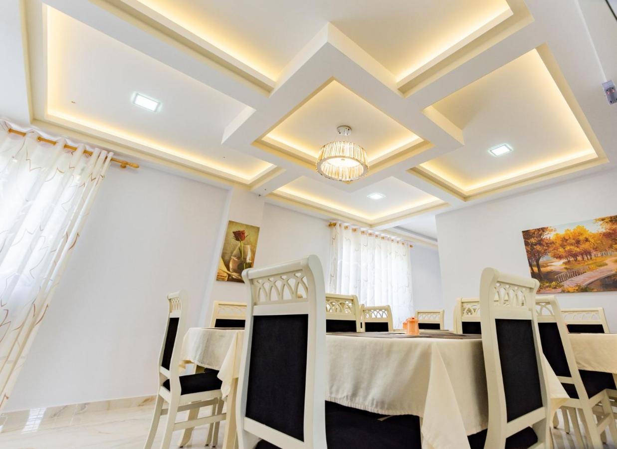 The City Gate Hotel Саранда Екстер'єр фото
